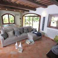 Casale Degli Ulivi 10 2 Emma Villas