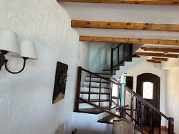 Tolo Beach House with Breathtaking View