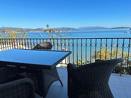 Tolo Beach House with Breathtaking View