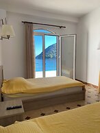 Tolo Beach House with Breathtaking View