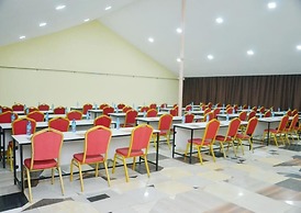 SUNSET OAK HOTEL NAKURU