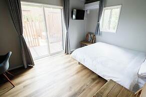 LOCALINO STAY AOSHIMA