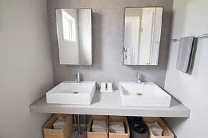 LOCALINO STAY AOSHIMA