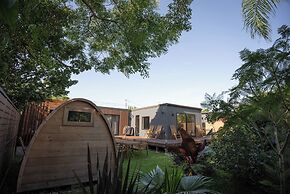 LOCALINO STAY AOSHIMA