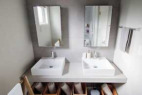 LOCALINO STAY AOSHIMA