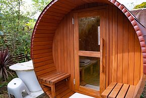 LOCALINO STAY AOSHIMA