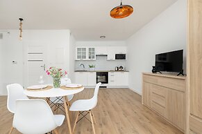 Bright Studio in Darlowo by Renters