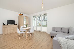 Bright Studio in Darlowo by Renters