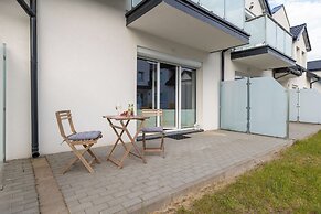 Bright Studio in Darlowo by Renters