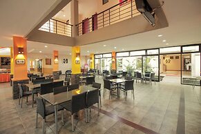 Collection O 295 Grha Ciumbuleuit Guest House