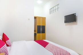 Super OYO 617 Sukaraja Residence Syariah