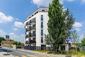 Esencja Apartments Poznań by Renters