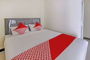 OYO 2753 Irma's Residence