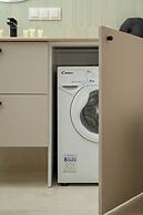 Legnicka Modern Apartment by Renters