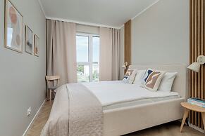 Legnicka Modern Apartment by Renters