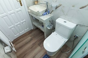 Deluxe 3 Bd House near Lagonisi w Garden