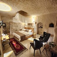 Memories Cave House