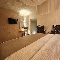 Memories Cave House