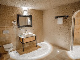 Memories Cave House