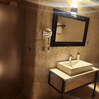 Memories Cave House