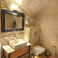 Memories Cave House