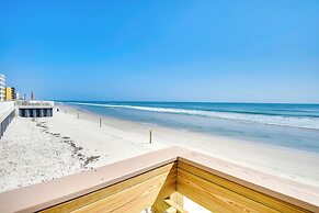 Daytona Beach Condo: Pool Access, Oceanfront