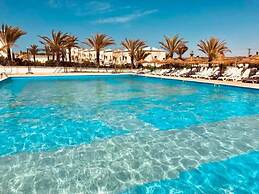 Doriane Beach Club & Aquapark