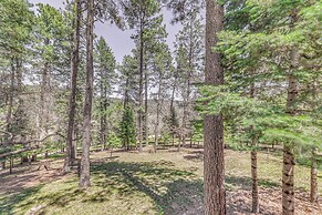 Rustic Cloudcroft Cabin w/ Spacious Deck & Grill!