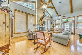 Rustic Cloudcroft Cabin w/ Spacious Deck & Grill!