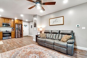 Scenic Yankton Retreat w/ Fire Pit: 1 Mi to Lake!