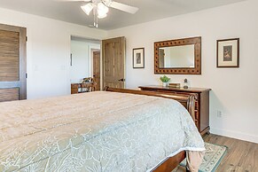 Peaceful Missouri Getaway w/ Valley View & Patio!