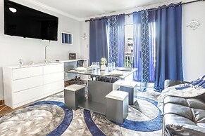 Galveston Beach Condo w/ Resort Amenities