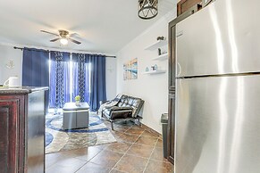 Galveston Beach Condo w/ Resort Amenities