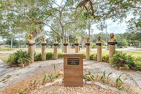 Sarasota Duplex in Gillespie Park: 1 Mi to Dtwn!