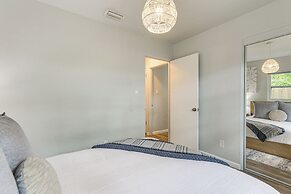 Sarasota Duplex in Gillespie Park: 1 Mi to Dtwn!