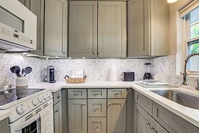 Sarasota Duplex in Gillespie Park: 1 Mi to Dtwn!