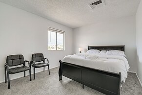 Fountain Hills Home w/ 2 Decks & Mountain Views!