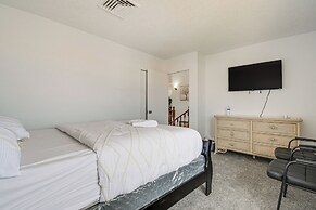 Fountain Hills Home w/ 2 Decks & Mountain Views!