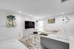 Delray Beach Home w/ Pool ~ 4 Mi to Beach!