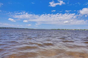 New Bern Home w/ Water View ~ 6 Mi to Downtown!