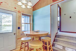 Spirit Lake Cabin w/ Boat & Kayak Rentals!