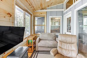 Spirit Lake Cabin w/ Boat & Kayak Rentals!