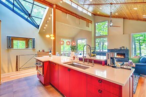 Lakefront Roxboro Home w/ Private Dock!