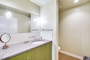 Lakefront Roxboro Home w/ Private Dock!