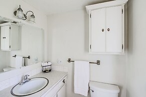 Charlo Cabin Rental ~ 20 Mi to Flathead Lake!