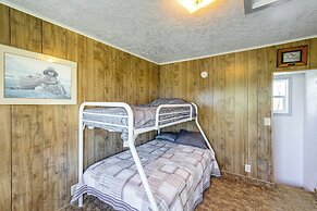 Charlo Cabin Rental ~ 20 Mi to Flathead Lake!