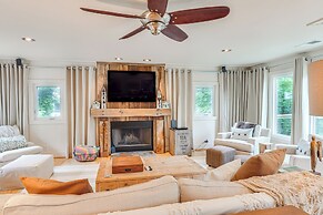 Silver Point Home ~ 1/2 Mi to Center Hill Lake!