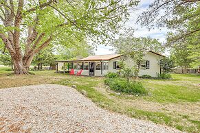 Peaceful Countryside Home ~ 6 Mi to Lewes Beach!