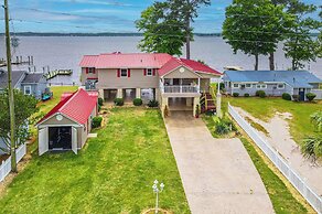 Pamlico River House w/ Private Dock & River View!