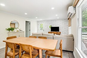 Mineral Cottage w/ Fire Pit: Steps to Lake Anna!